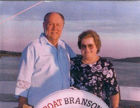 Dr. Jerry and Elaine Ramsey posing in Branson Missouri